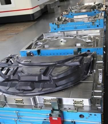 碳纖維模具：碳纖維成型與復合材料模具完整指南